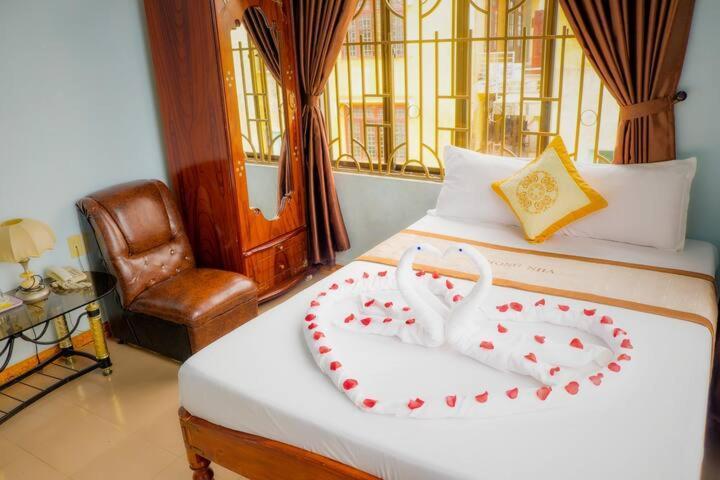 Phong Nha Hotel Hue Bagian luar foto