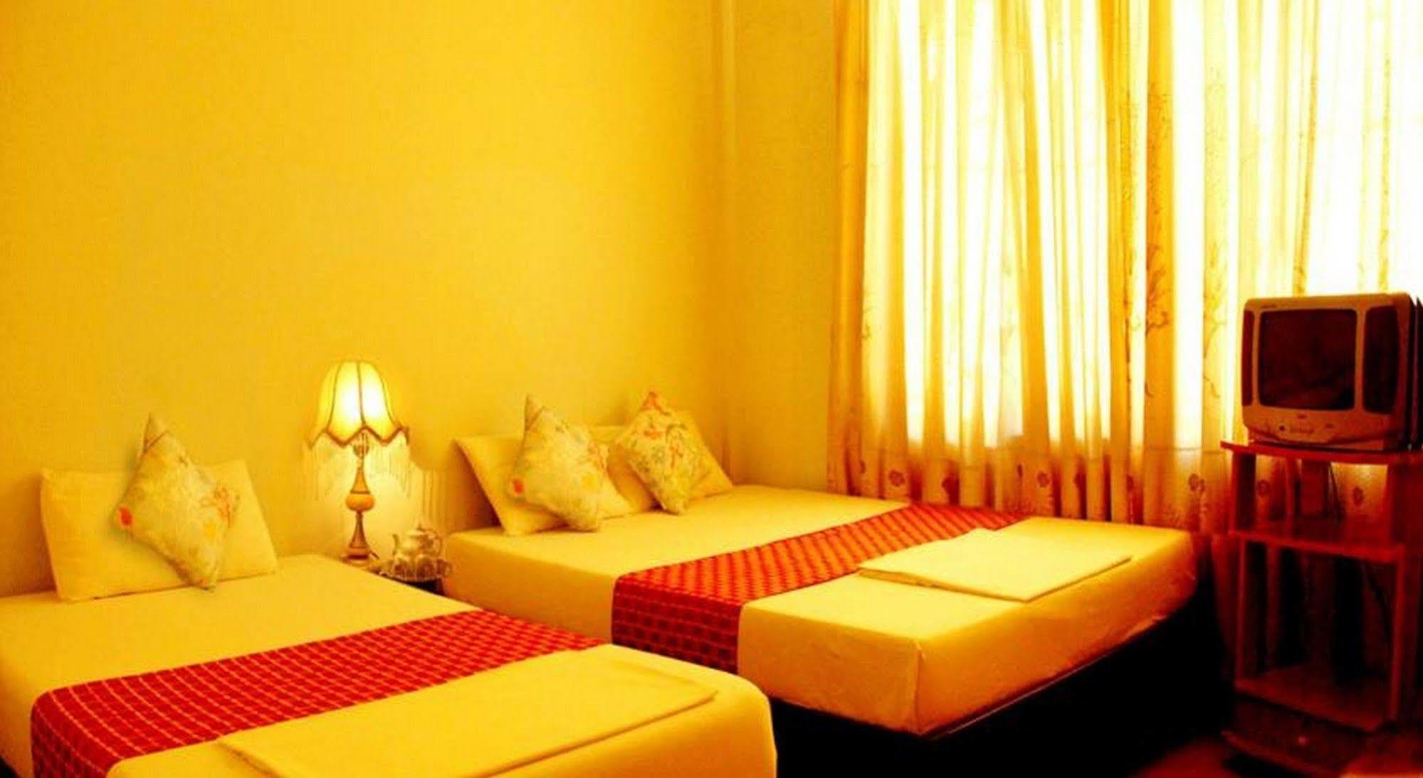 Phong Nha Hotel Hue Bagian luar foto