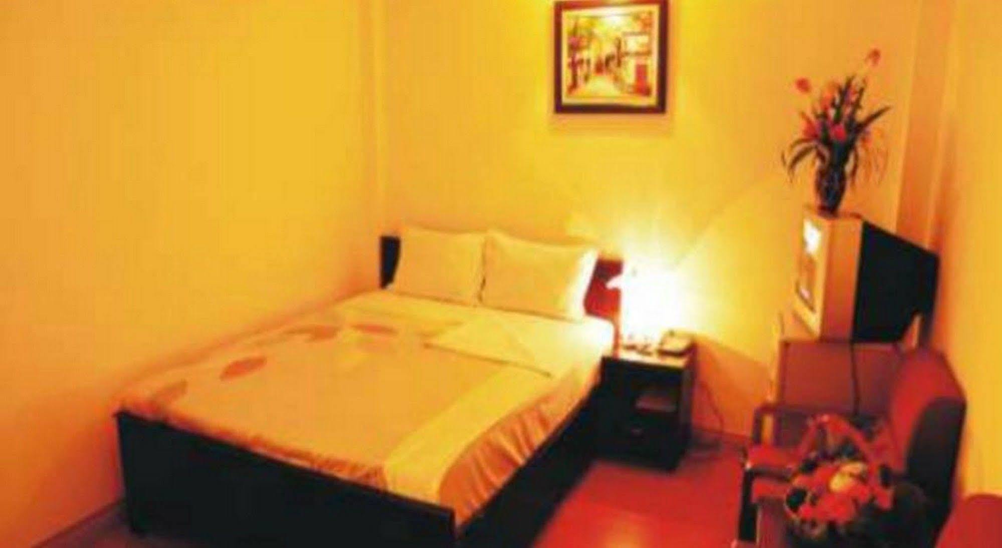 Phong Nha Hotel Hue Bagian luar foto